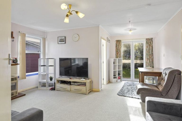 Photo of property in 8 Elizabeth Street, Patea, 4520