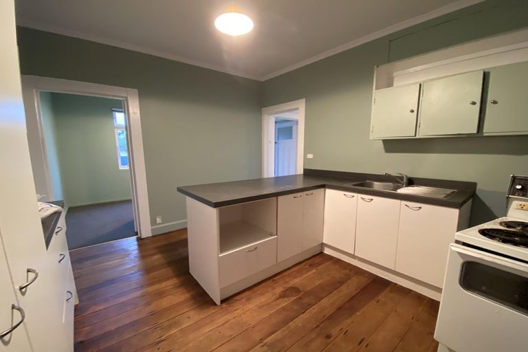 Photo of property in 163 Cornfoot Street, Castlecliff, Whanganui, 4501