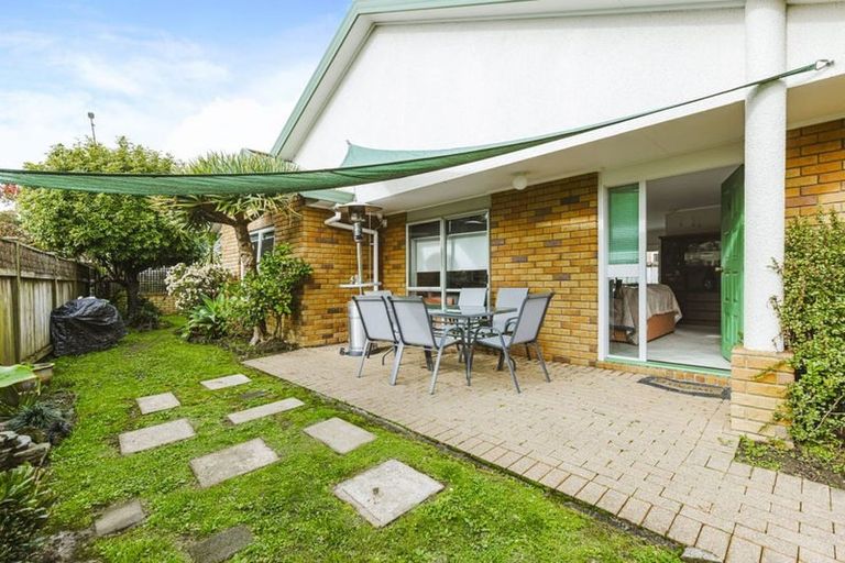 Photo of property in 15 Sheriff Place, Randwick Park, Auckland, 2105