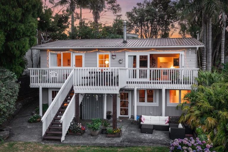 Photo of property in 50 Pleasant Road, Glen Eden, Auckland, 0602