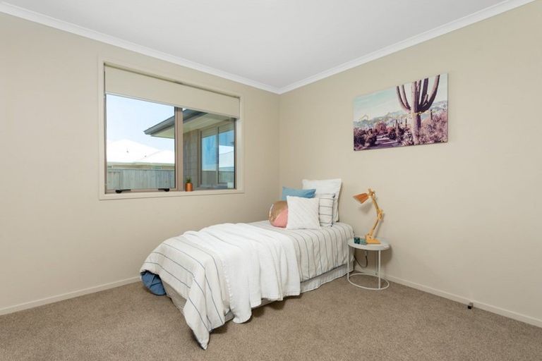 Photo of property in 12 Oka Street, Papamoa Beach, Papamoa, 3118