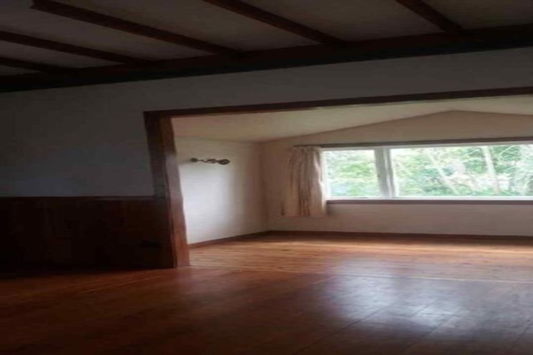 Photo of property in 50 Woodglen Road, Glen Eden, Auckland, 0602