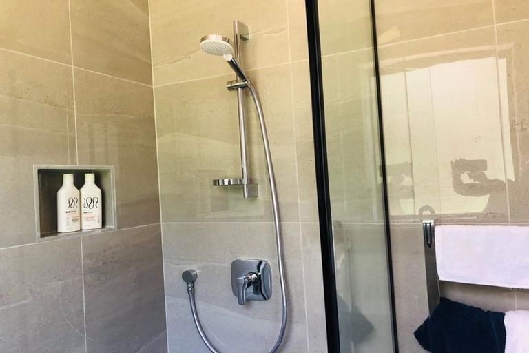 Photo of property in 30 Mettam Drive, Swanson, Auckland, 0614