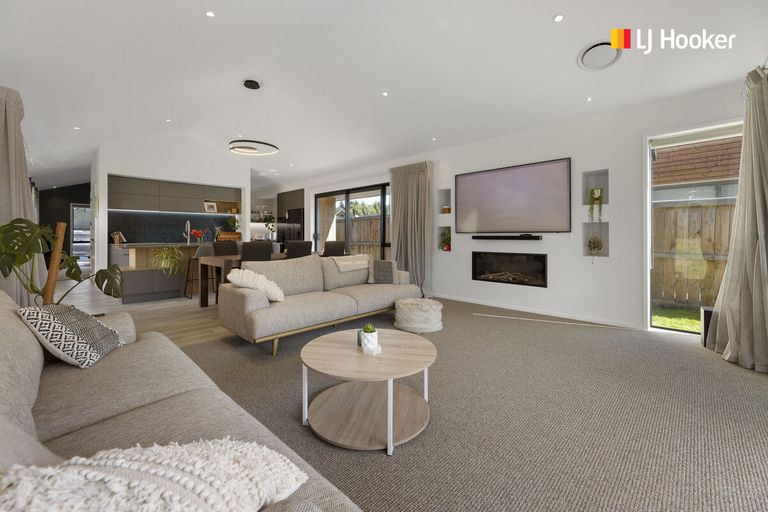 Photo of property in 18 Three Kings Court, Outram, 9019