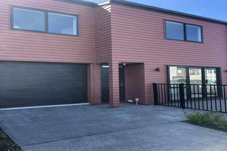 Photo of property in 19 Whimbrel Road, Flat Bush, Auckland, 2019