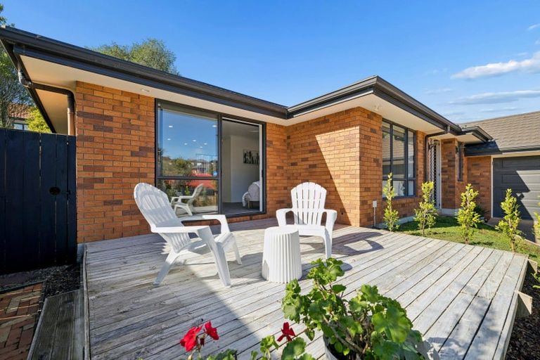 Photo of property in 9 Louvain Place, Greenhithe, Auckland, 0632