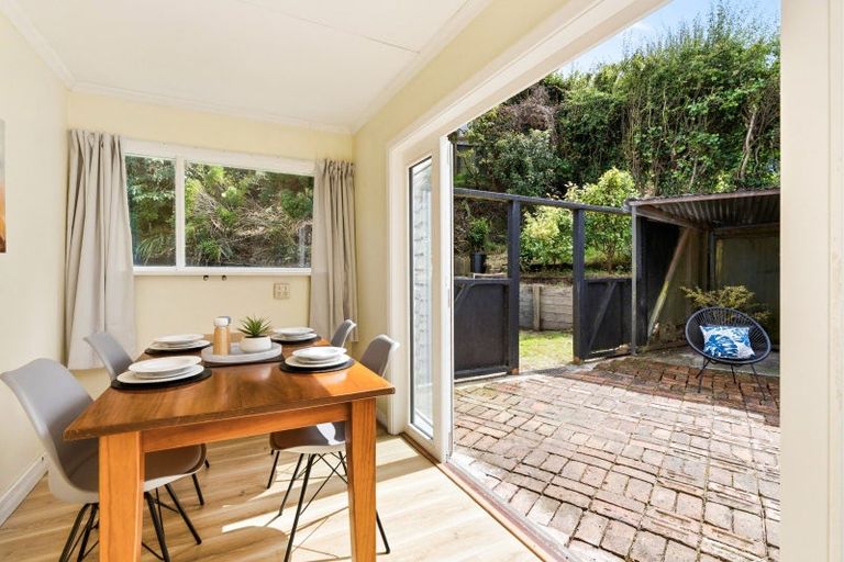 Photo of property in 104 Neidpath Road, Mornington, Dunedin, 9011