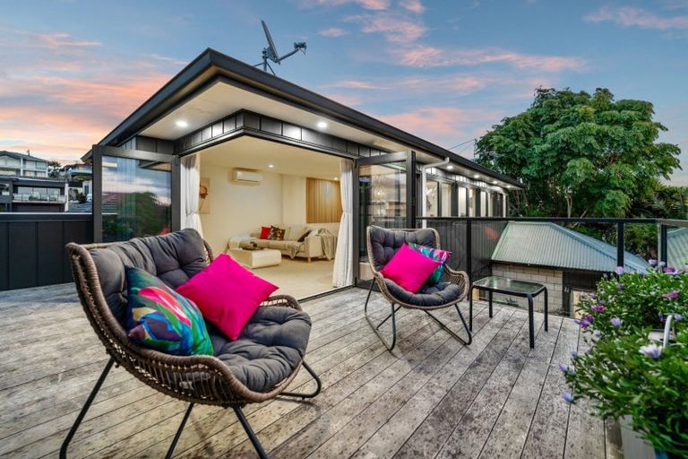 Photo of property in 28 Seaview Road, Otumoetai, Tauranga, 3110