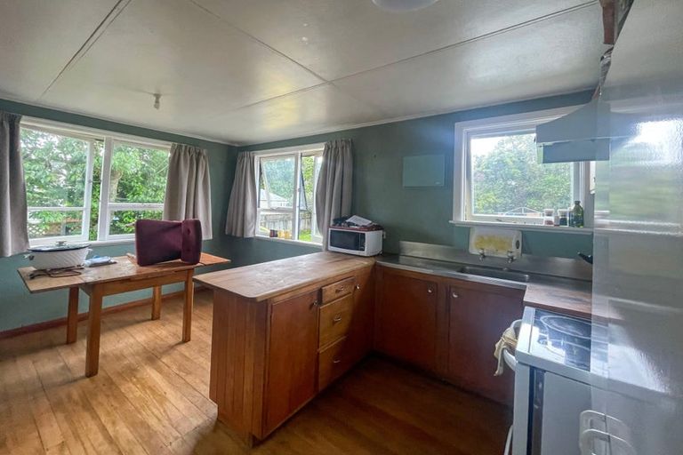 Photo of property in 7 Konini Street, Inglewood, 4330