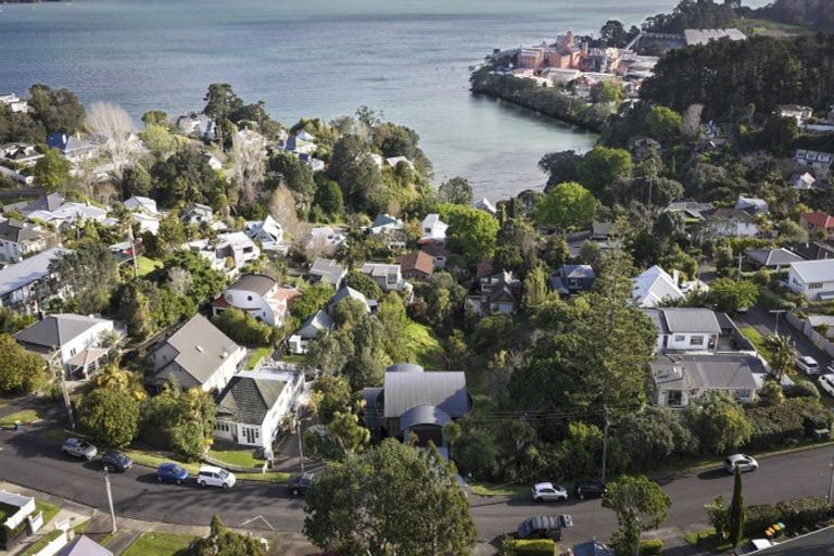 Photo of property in 60 Palmerston Road, Birkenhead, Auckland, 0626