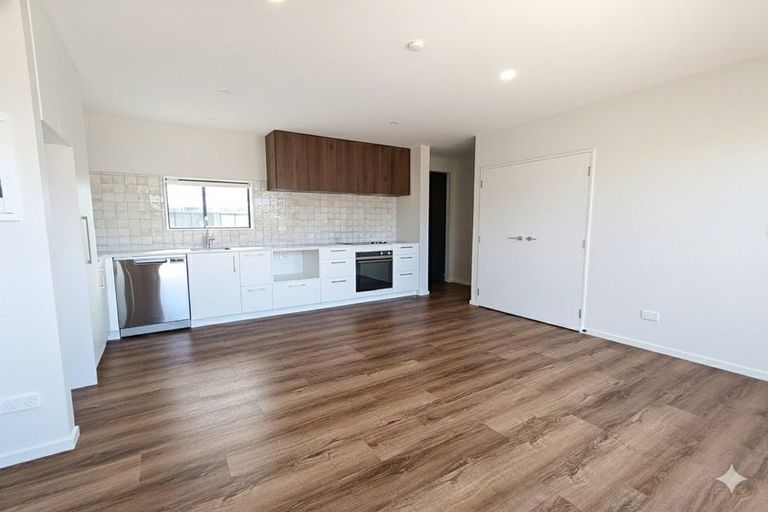 Photo of property in 9/527 Hereford Street, Linwood, Christchurch, 8011