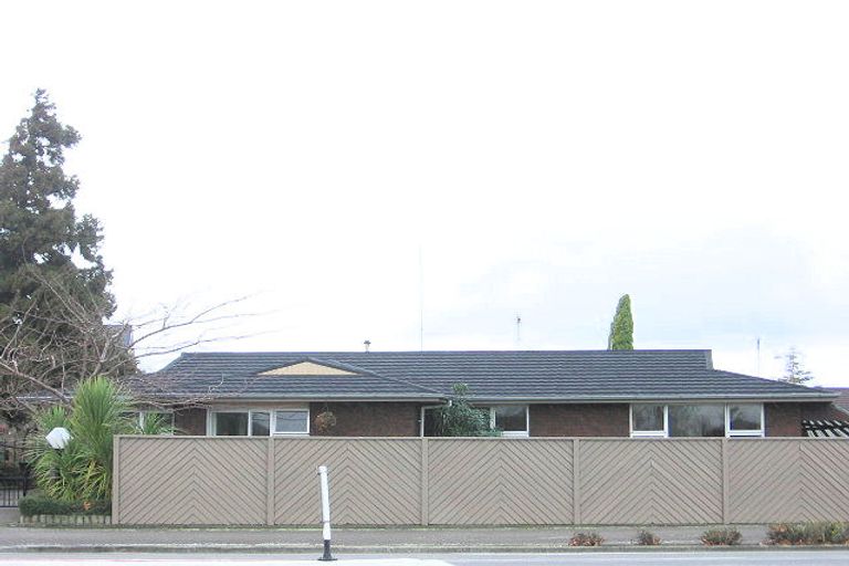 Photo of property in 203 Fitzherbert Avenue, West End, Palmerston North, 4410