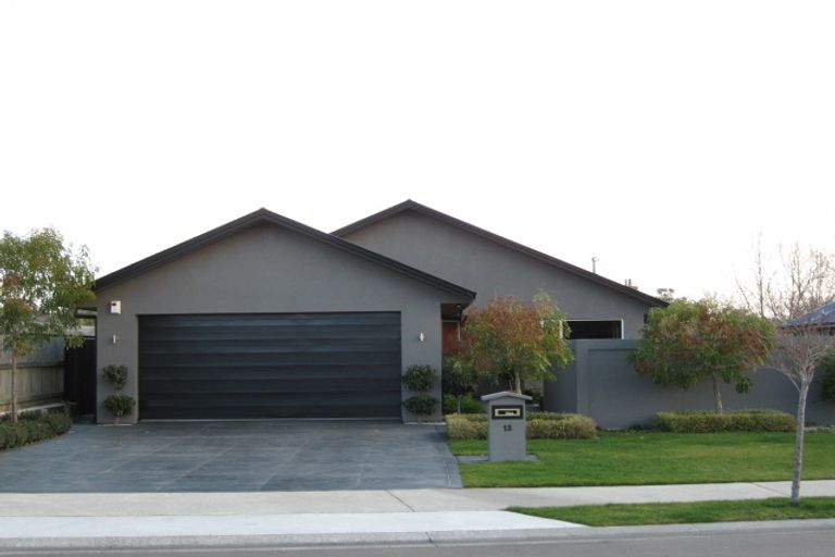 Photo of property in 12 Washington Place, Havelock North, 4130