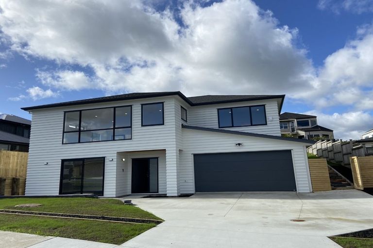 Photo of property in 35 Symes Drive, Red Beach, 0932