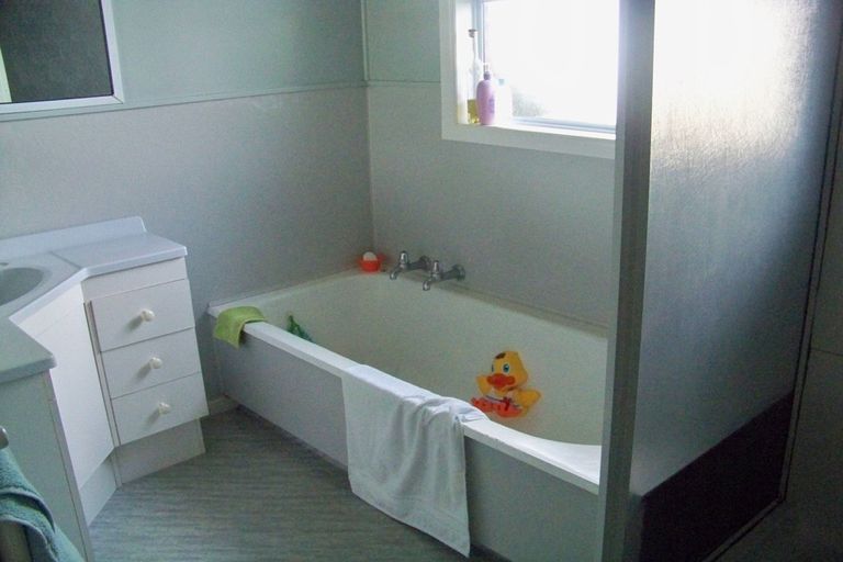 Photo of property in 19 Byron Street, Leamington, Cambridge, 3432