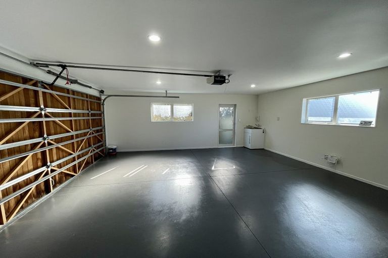 Photo of property in 676a East Coast Road, Pinehill, Auckland, 0630