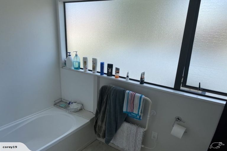 Photo of property in 1/37a Bracken Road, Paparangi, Wellington, 6037