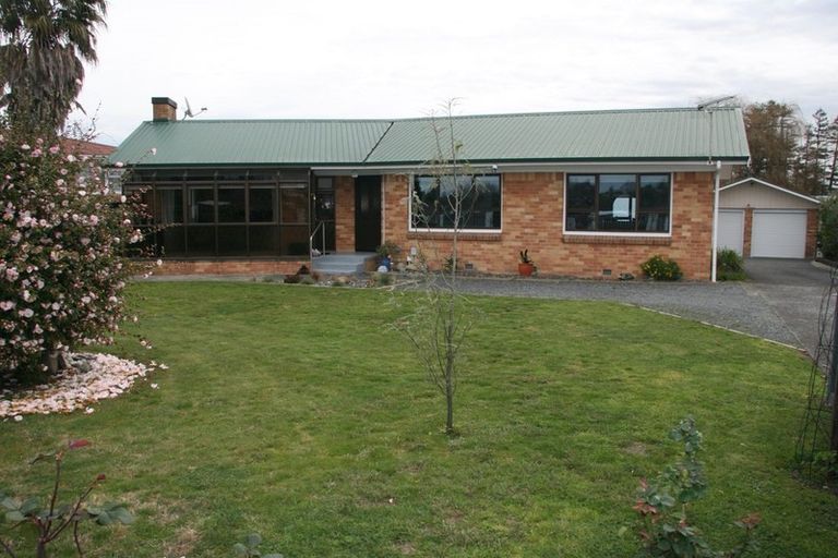 Photo of property in 70 Great South Road, Huntly, 3700