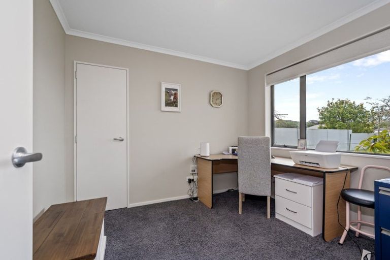 Photo of property in 12 Vantage Place, Omokoroa, 3114