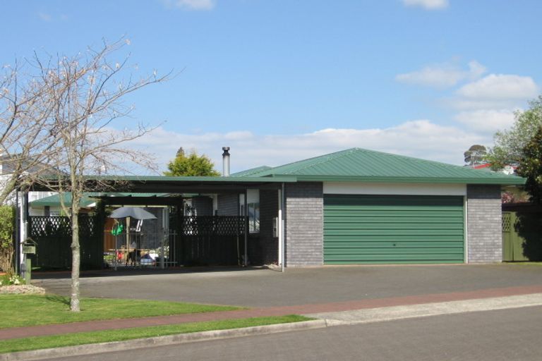 Photo of property in 26 Barraud Place, Pukehangi, Rotorua, 3015