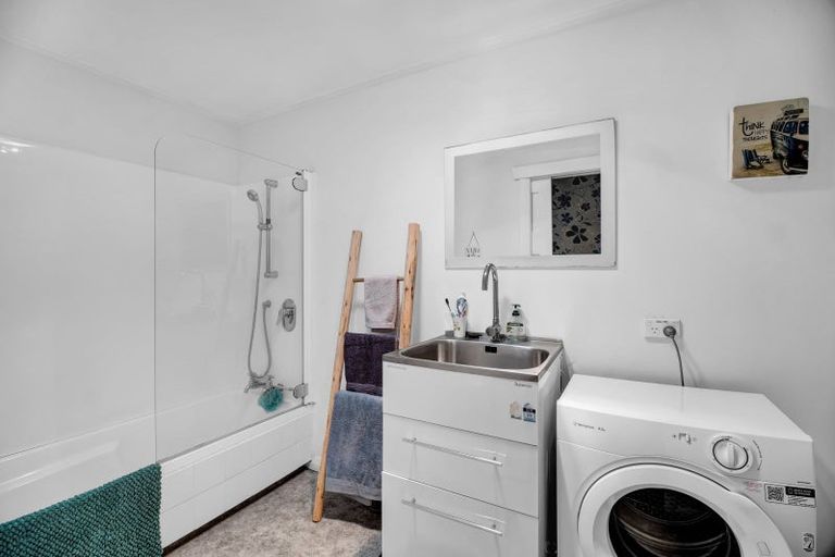 Photo of property in 383 Saint Aubyn Street, Moturoa, New Plymouth, 4310