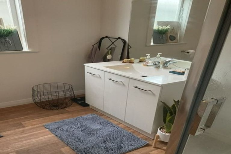 Photo of property in 7 Derby Street, Mount Victoria, Wellington, 6011