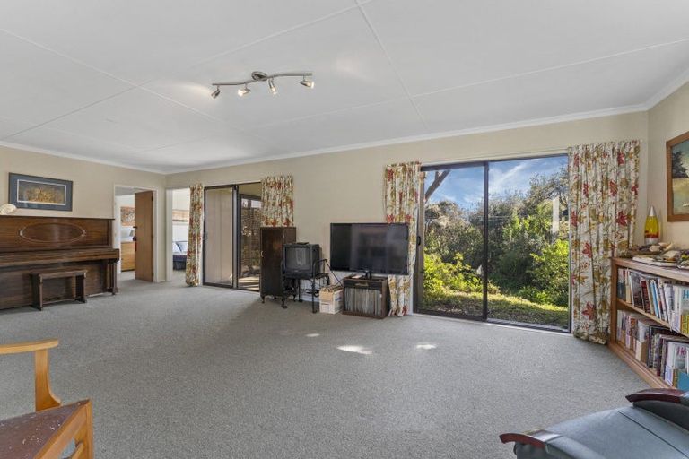 Photo of property in 5 Moana Street, Otaki Beach, Otaki, 5512
