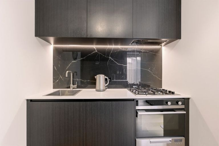 Photo of property in 33 Casterway Crescent, Jacks Point, 9371