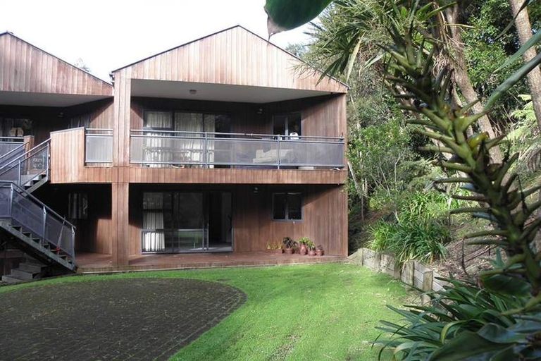 Photo of property in 6/3 The Avenue, Albany, Auckland, 0632