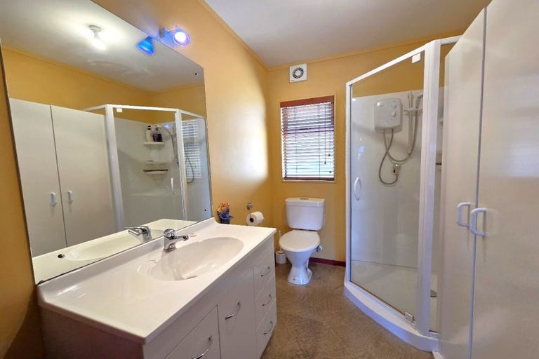 Photo of property in 135 Kowhai Avenue, Matarangi, Whitianga, 3592