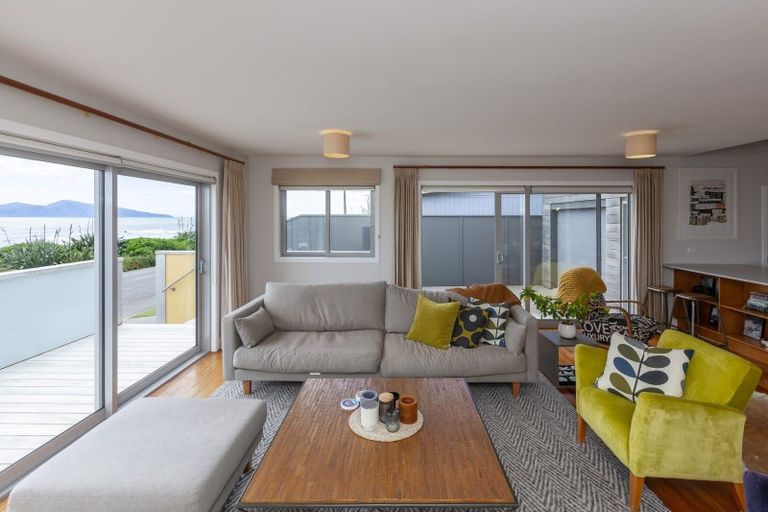 Photo of property in 121 The Parade, Paekakariki, 5034