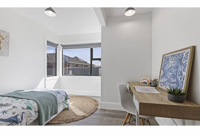 Photo of property in 30 Factory Road, Belfast, Christchurch, 8051