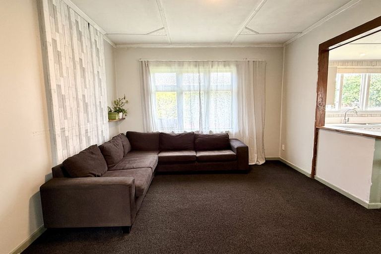 Photo of property in 63 Elles Road, Otautau, 9610