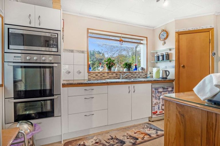 Photo of property in 14 Lucas Place, Weymouth, Auckland, 2103