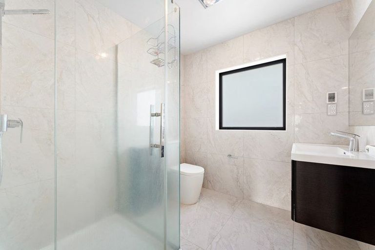 Photo of property in 24 Mettam Drive, Swanson, Auckland, 0614