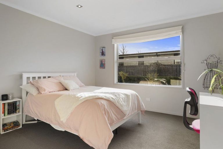 Photo of property in 50 Oakwood Drive, Rangiora, 7400