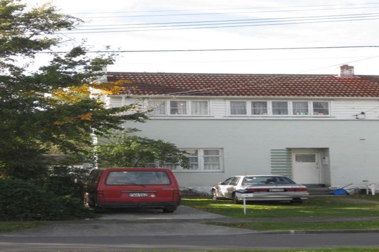 Photo of property in 3 Bertram Grove, Naenae, Lower Hutt, 5011