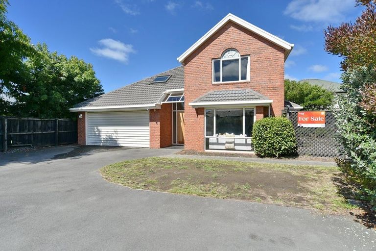 Photo of property in 44 Blue Gum Place, New Brighton, Christchurch, 8083