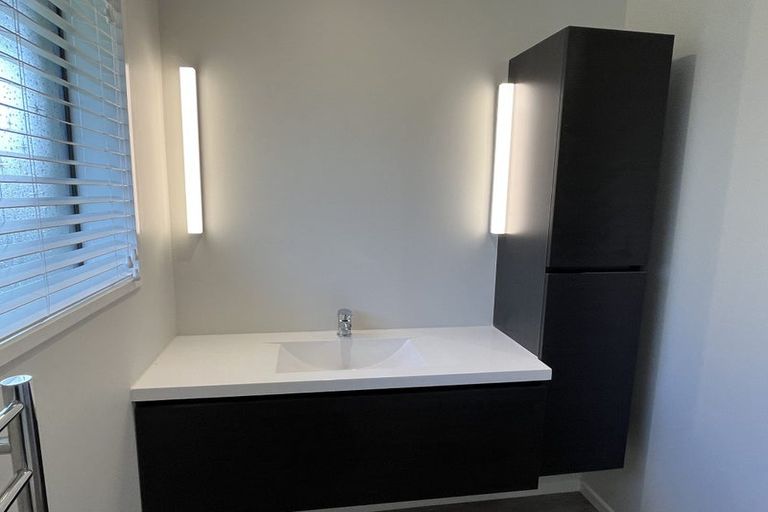Photo of property in 1a Beresford Street, Takaro, Palmerston North, 4410