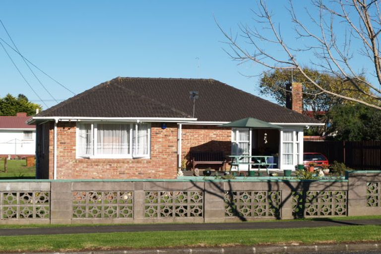 Photo of property in 16 Henwood Road, Mangere East, Auckland, 2024