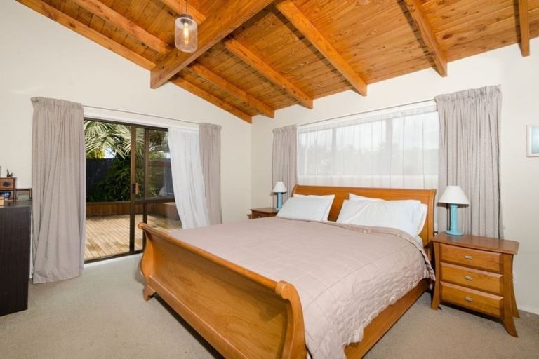 Photo of property in 23 Matua Road, Huapai, Kumeu, 0810