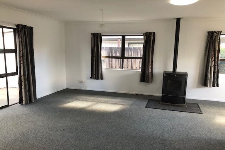 Photo of property in 3/10 King Edward Avenue, Papakura, 2110