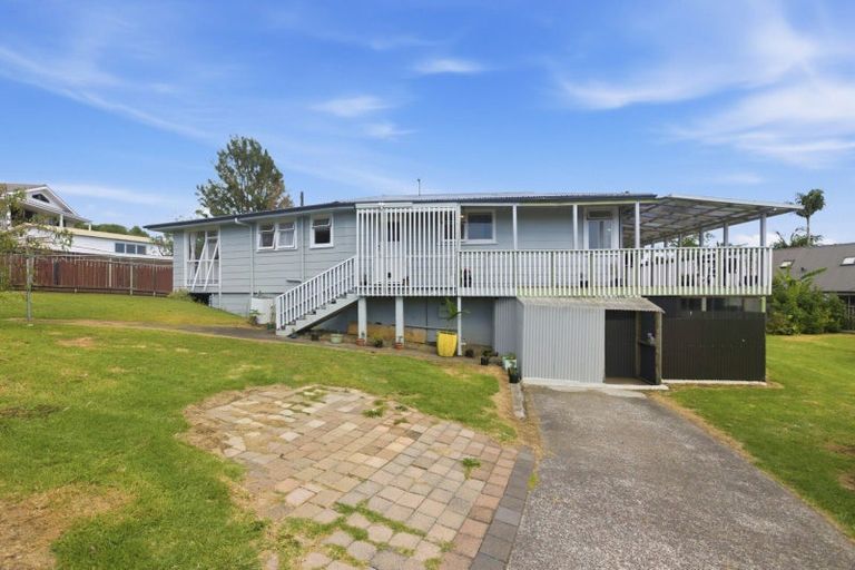 Photo of property in 14 Rangataua Street, Welcome Bay, Tauranga, 3112