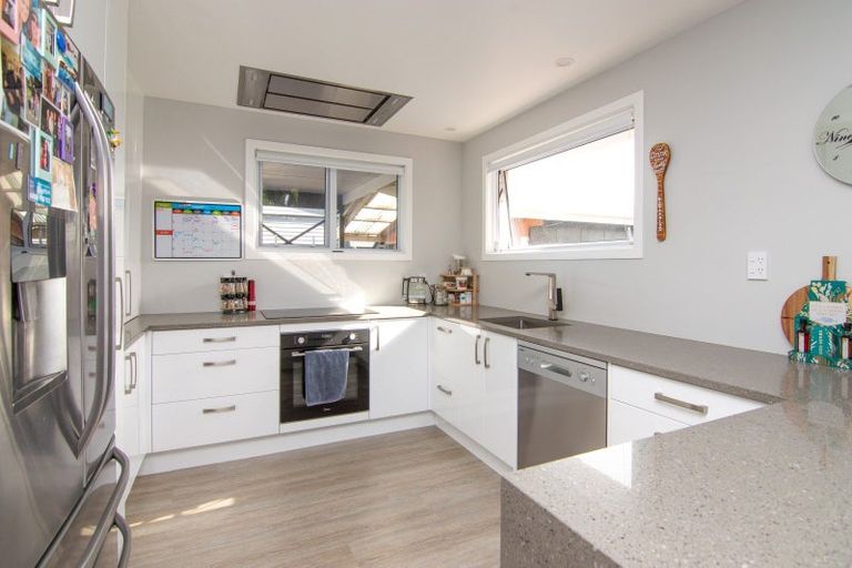 Photo of property in 45 Rata Street, Roslyn, Palmerston North, 4414