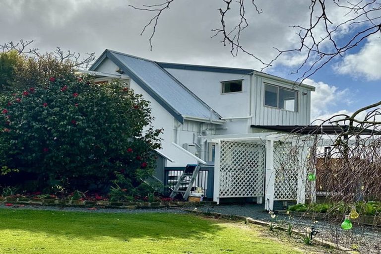 Photo of property in 25 Hobson Road, Lucas Heights, Auckland, 0632