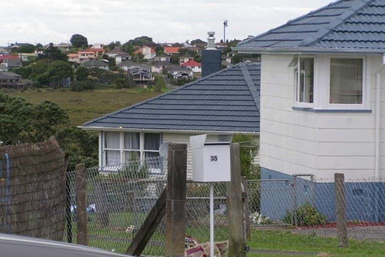 Photo of property in 35 Marsden Street, Hauraki, Auckland, 0622