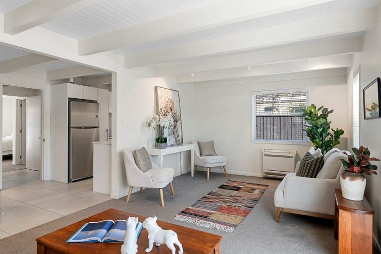 Photo of property in 1/122 Office Road, Merivale, Christchurch, 8014