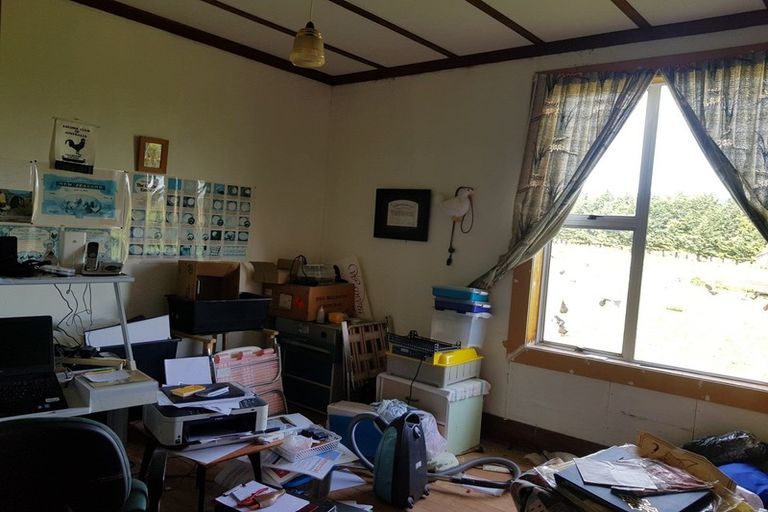 Photo of property in 16 Waiwera Gorge Road, Waiwera South, Clinton, 9584