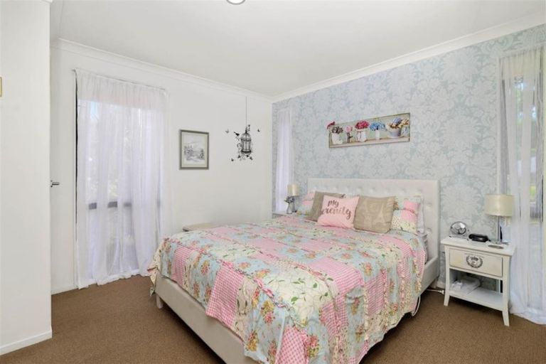 Photo of property in 2 Caulfield Place, Pukehangi, Rotorua, 3015