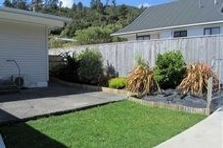 Photo of property in 68 Tawhai Street, Stokes Valley, Lower Hutt, 5019